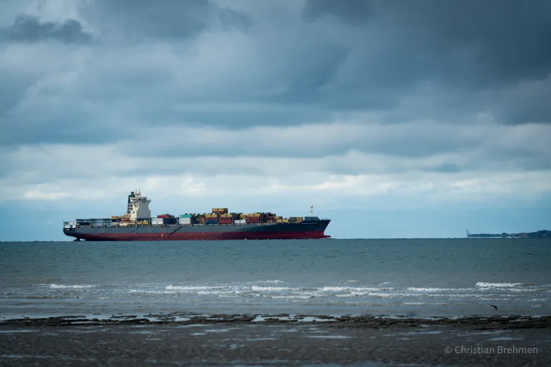 Photograph from the album “LANDSCAPE”, taken with SONY Alpha 7C2